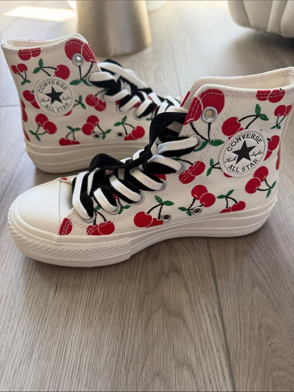 NWOT Converse lift cherry print